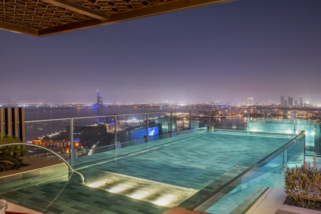 View-from-Atlantis-the-Royal